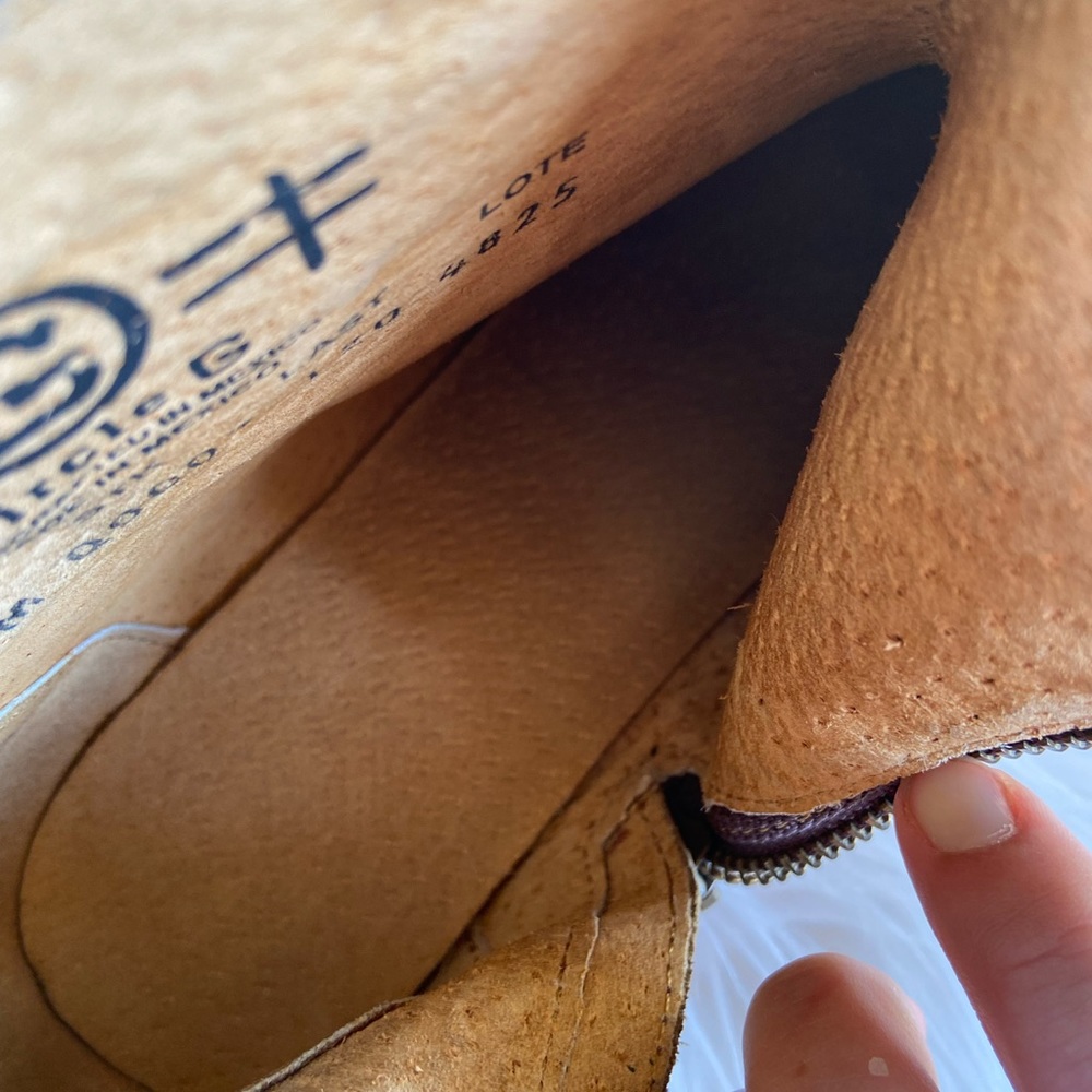 Circle G Fringe Tan Nubuck Leather Ankle Boots Size 9 - Picture 14 of 16